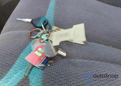 2000 Dodge Dakota Slt/Sport z USA, uszkodzony, nr VIN 1B7GL2AX1YS634818